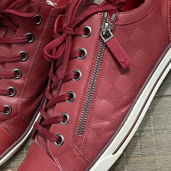 Louis Vuitton 9.5 tennis sneakers color is burgundy - Picture 2 of 8